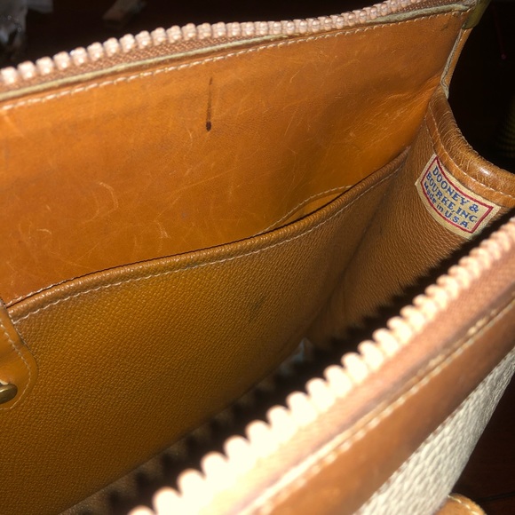 Vintage Dooney and Bourke Cream Brown Purse - Picture 5 of 7